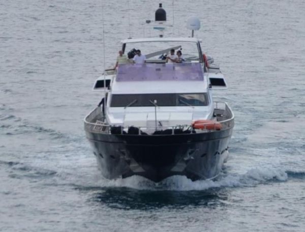 Akhir M:Y 90ft